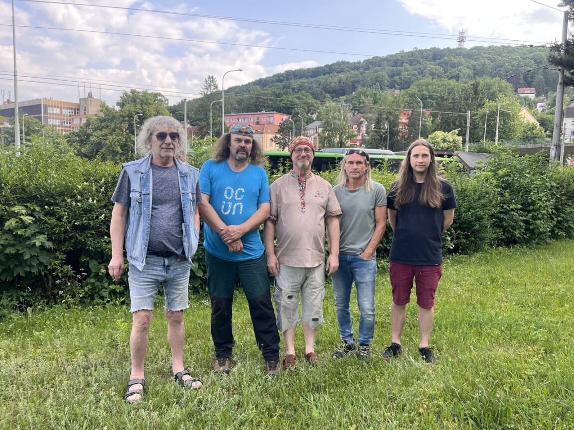 Absolutely Free: Milá tančí