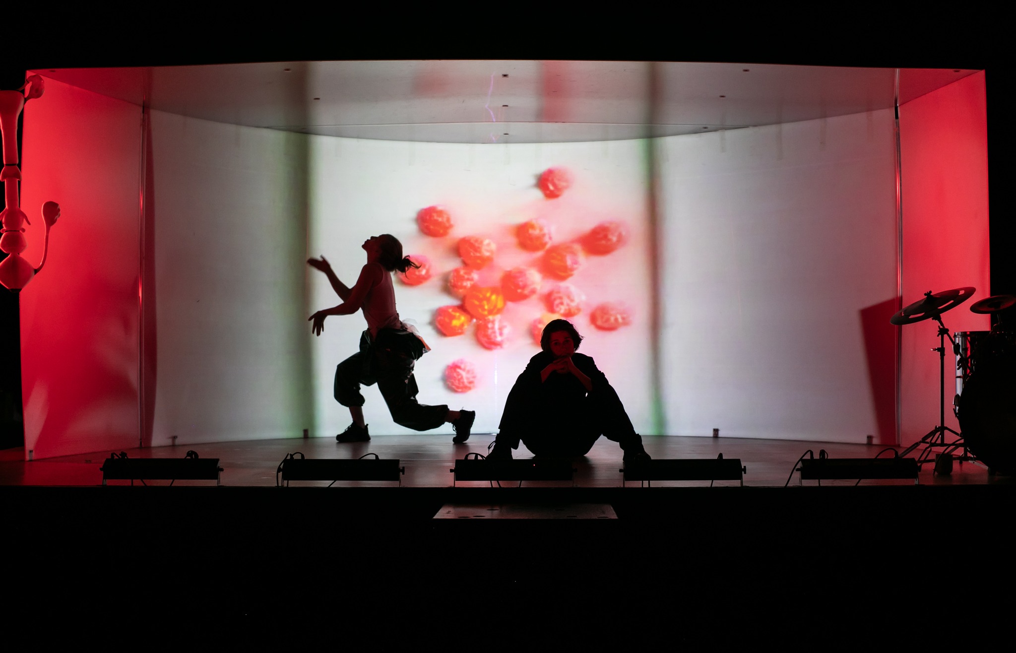 KULT & Činoherní studio: A vybuchla Setuza. | DERNIÉRA