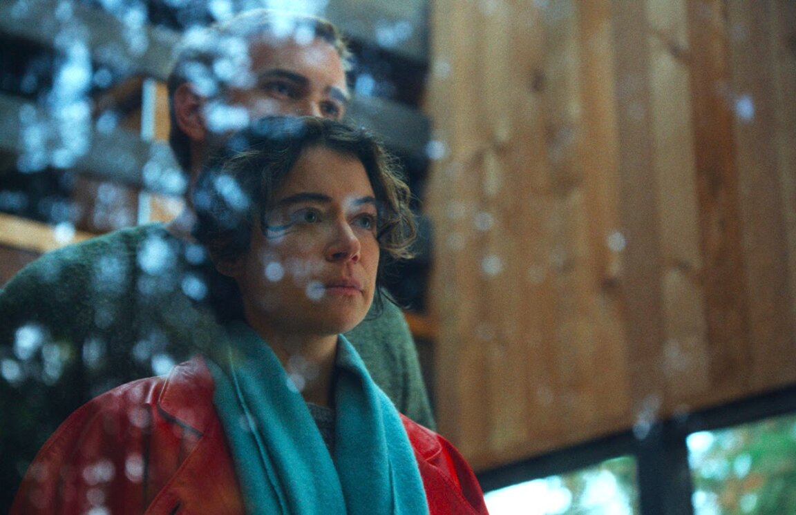 KEEPER_NEON_TRAILER_OSGOOD-PERKINS_TATIANA-MASLANY_NOVEMBER-14_